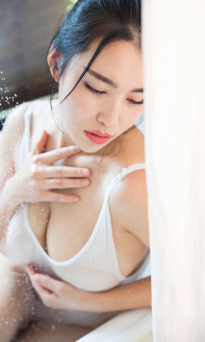 性感少妇杨依巨乳摇晃晃晃动男人心(图28)