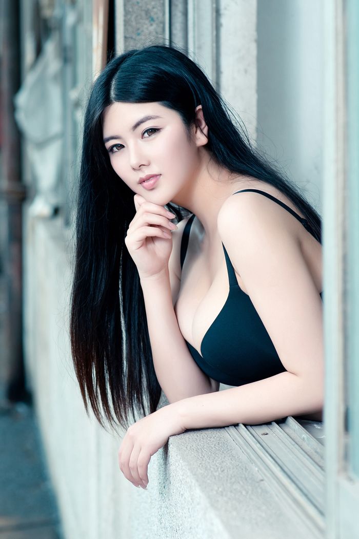 童颜巨乳娜露Selena学校私拍秀肥臀(图14)